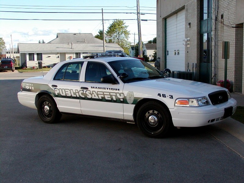 Used Ford Crown Victoria For Sale - Special Offers | Edmunds